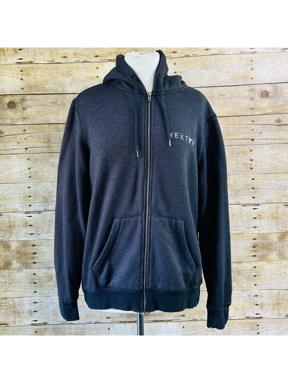 District Made XL Full-Zip Hoodie Gray NEXTYR Embroidered Logo Fleece-Lined